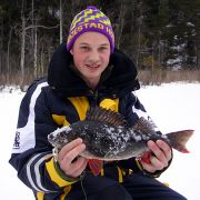 Dan med abborre på exakt 1 kg!