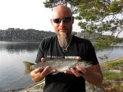 Stefan Astklev med öring på 555 g
